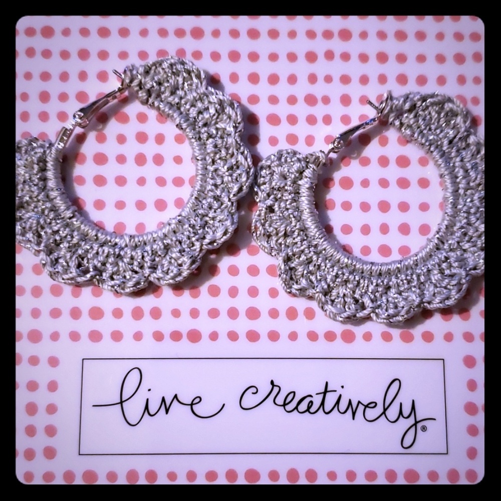 Earrings - Picture 1 of 2